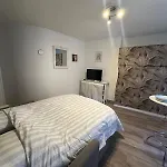 Superbe Studio Miromesnil Elysée