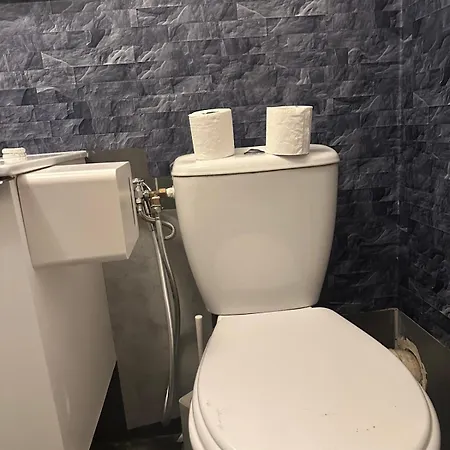 Superbe Miromesnil Elysée Parigi