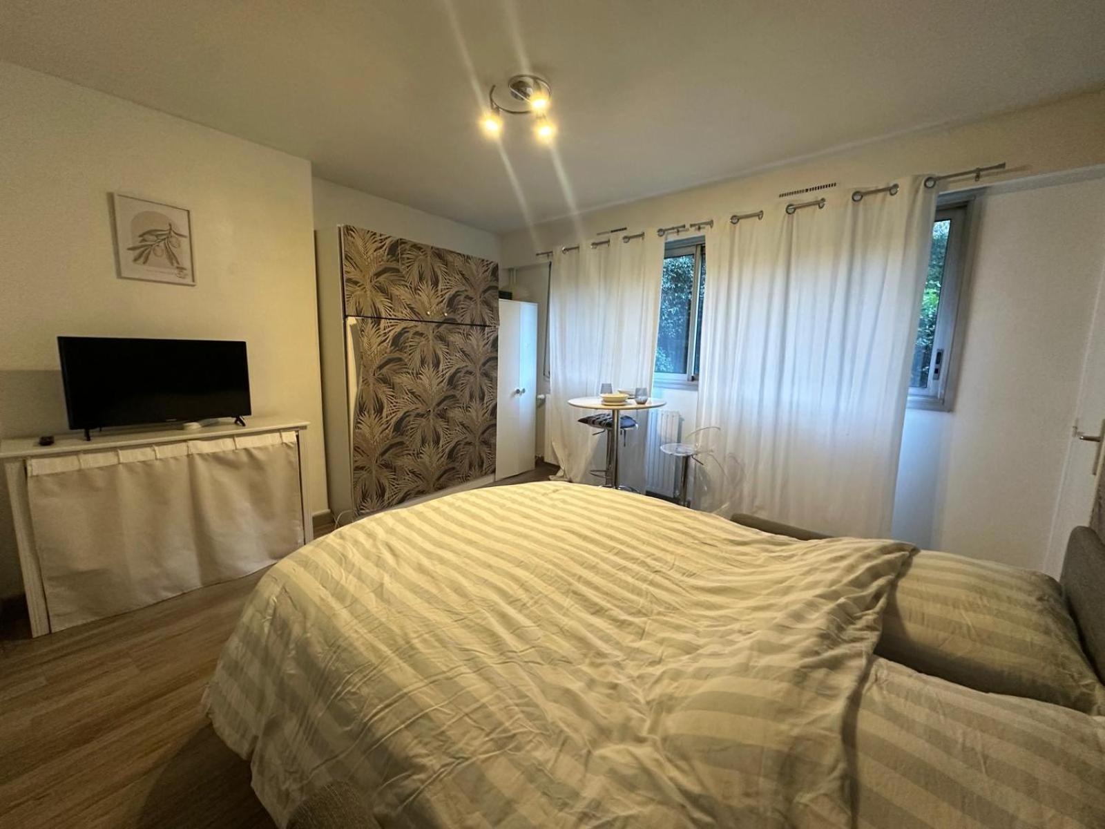 Superbe Miromesnil Elysee Apartment
